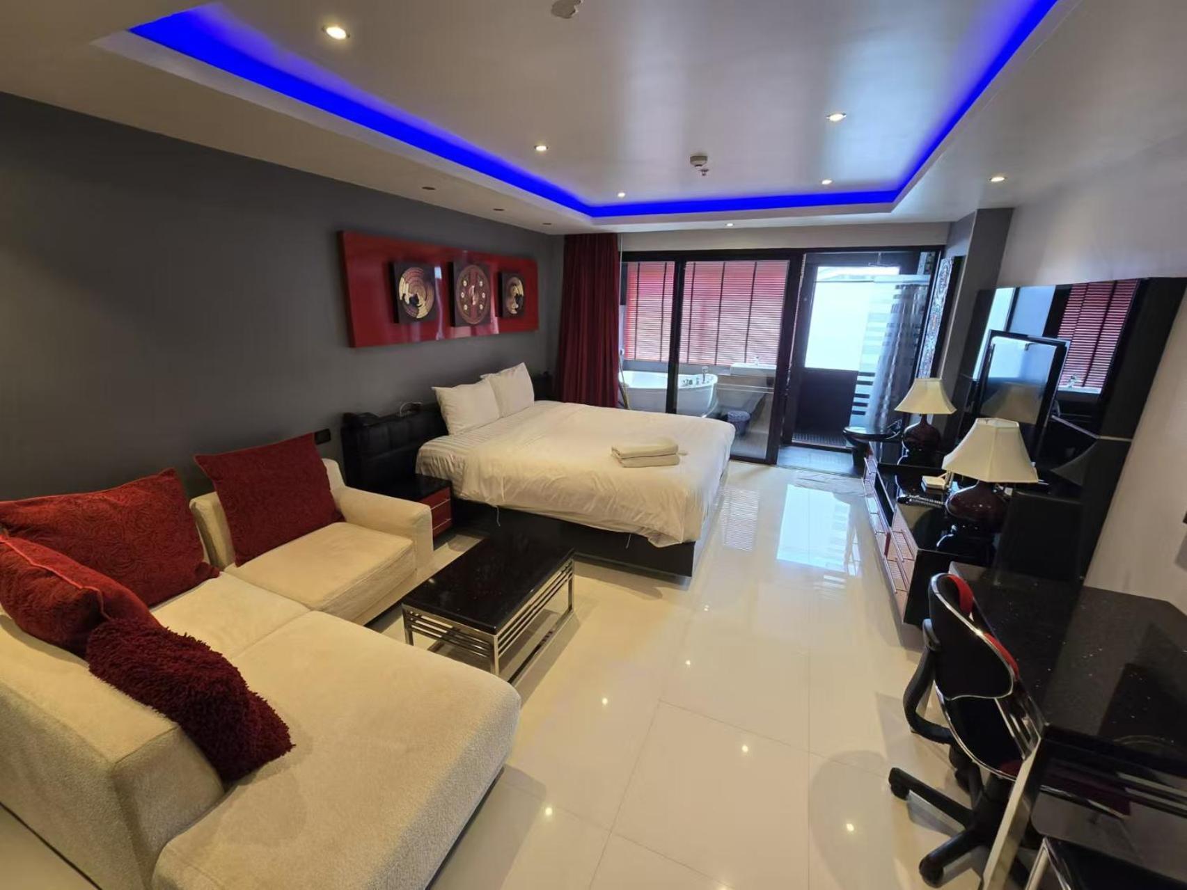 Aparthotel Absolute Bangla Jacuzzi Patong