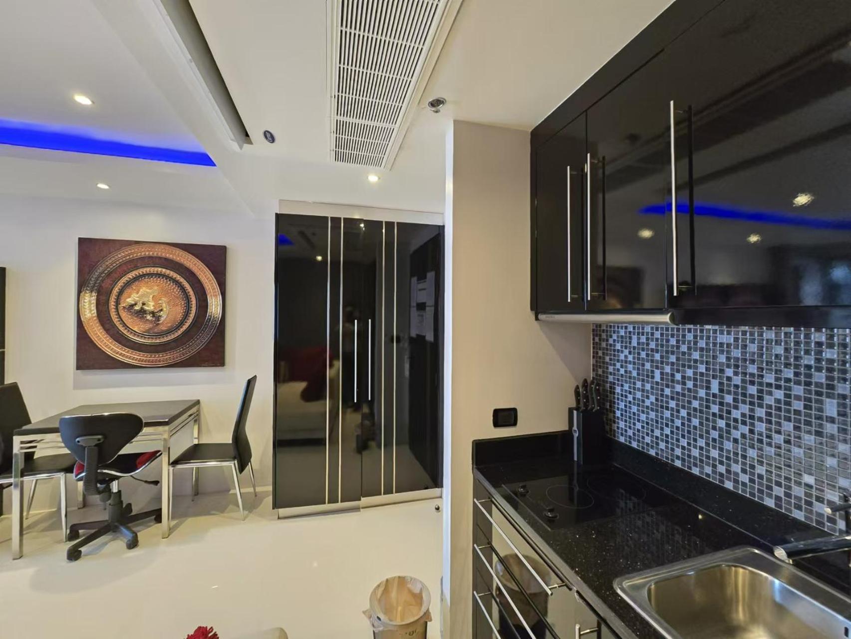 Aparthotel Absolute Bangla Jacuzzi Patong